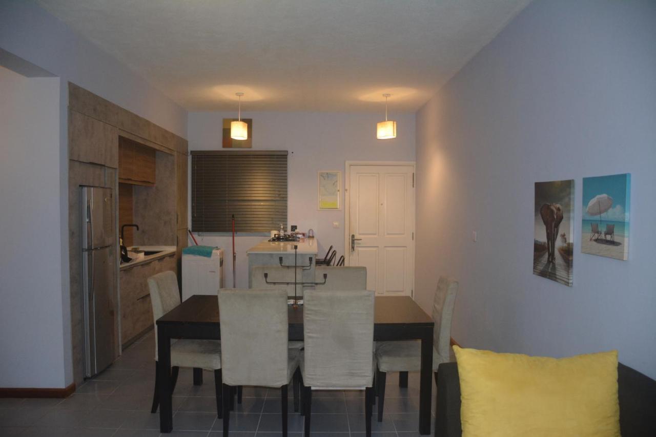 Ashiana Oceanside Apartment Flic-en-Flacq Exteriér fotografie